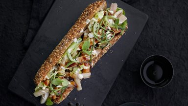 ARTISAN BÛCHETTE MULTISEED, Dutch smoked eel and French horseradish sauce